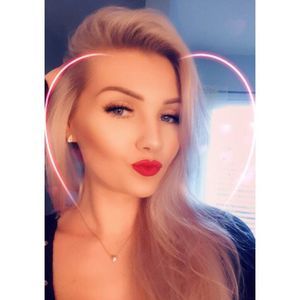 Meet your Posher, Kayla